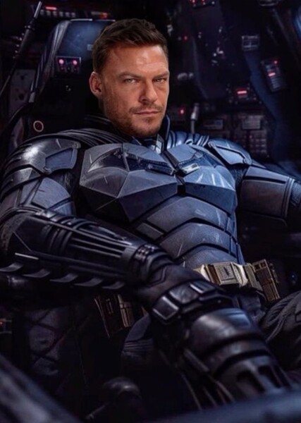 Alan Ritchson photo