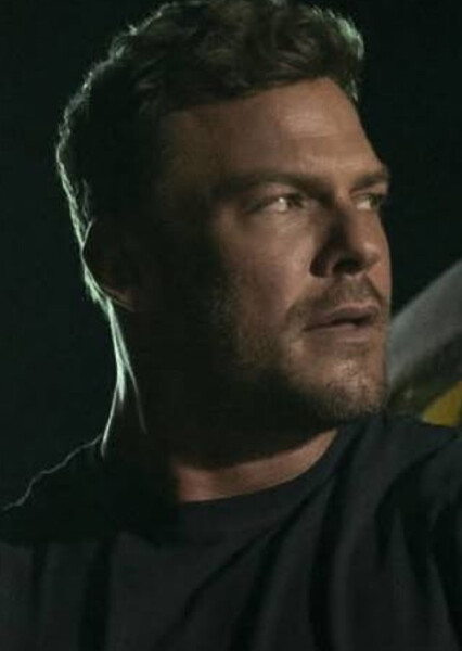 Alan Ritchson photo