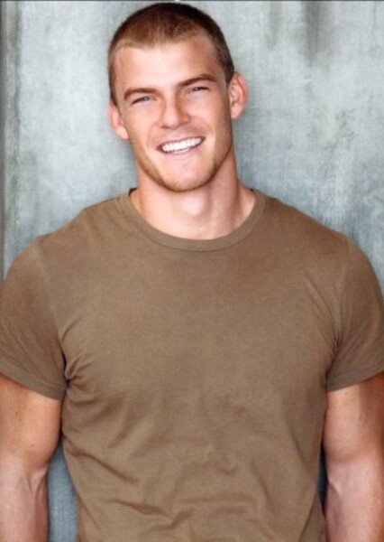 Alan Ritchson photo