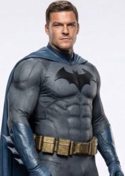 Alan Ritchson photo