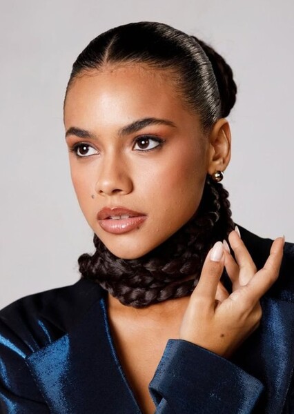 Alana Cabral photo