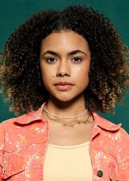 Alana Cabral photo