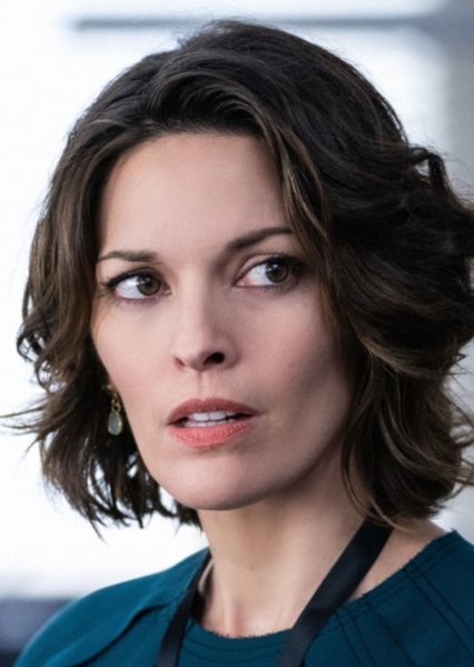 Alana de la Garza
