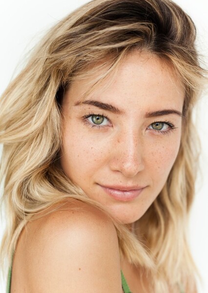 Alana Greszata photo