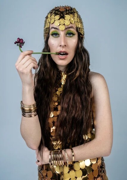 Alana Haim photo