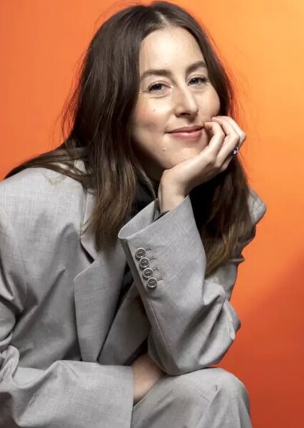 Alana Haim photo
