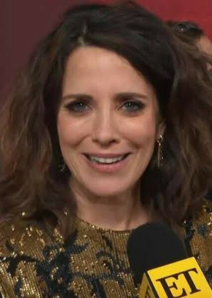 Alanna Ubach photo