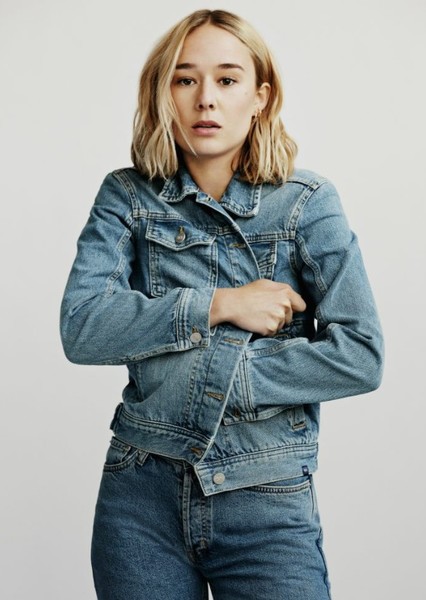 Alba August