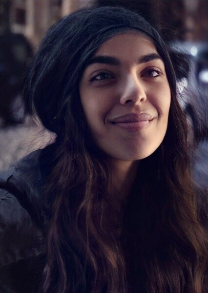 Alba Flores