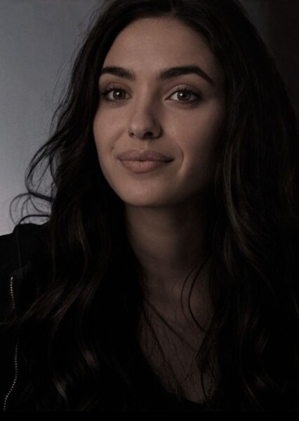 Alba Flores