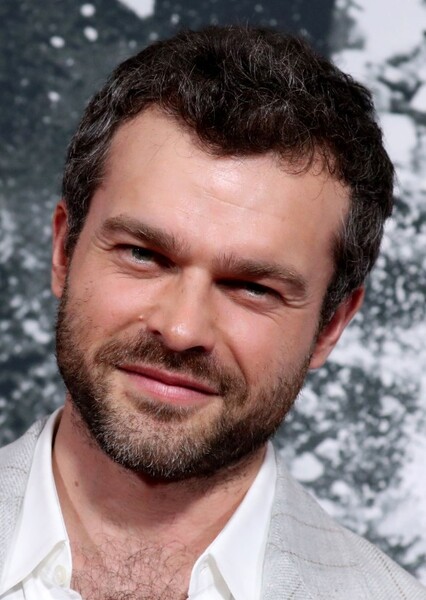 Alden Ehrenreich photo