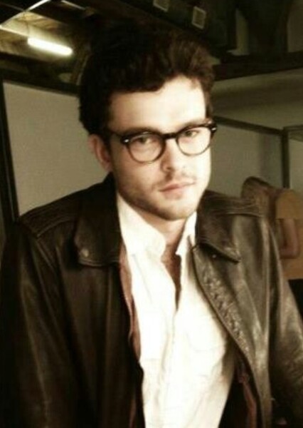 Alden Ehrenreich photo
