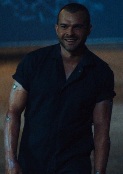 Alden Ehrenreich photo