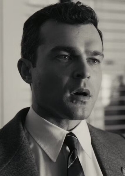 Alden Ehrenreich photo