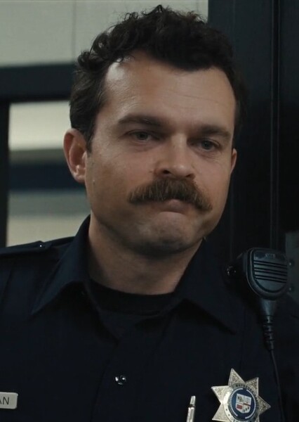 Alden Ehrenreich photo