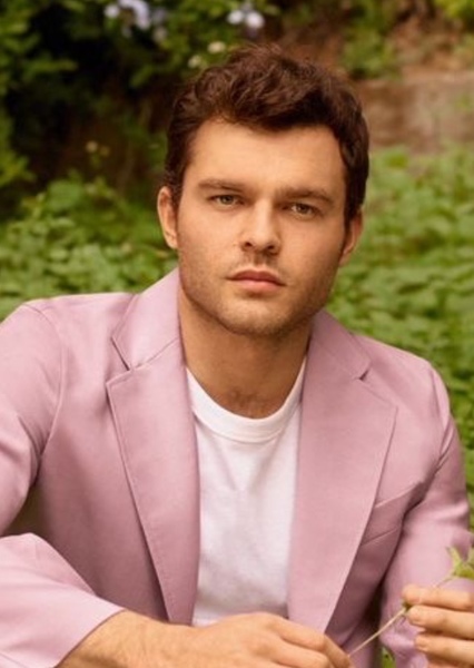 Alden Ehrenreich photo