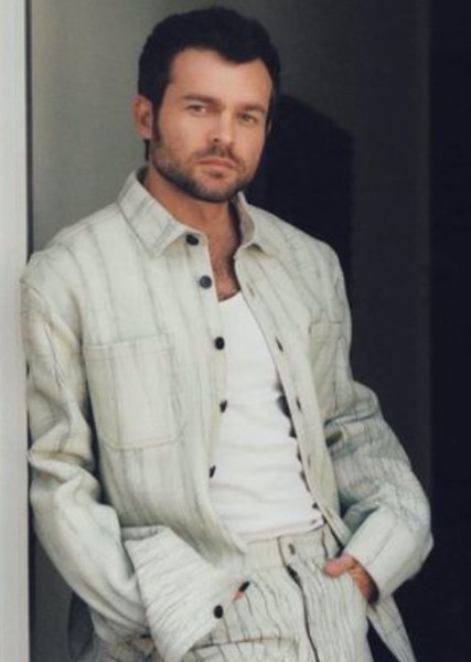 Alden Ehrenreich photo