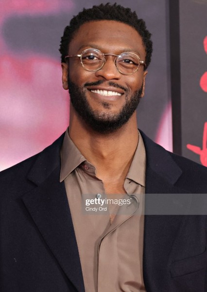 Aldis Hodge photo