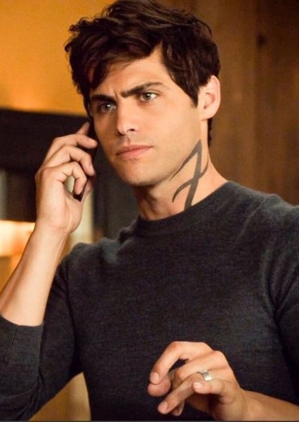 Alec Lightwood photo