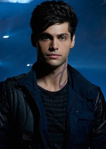 Alec Lightwood photo