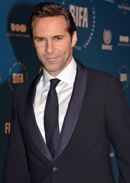 Alessandro Nivola photo