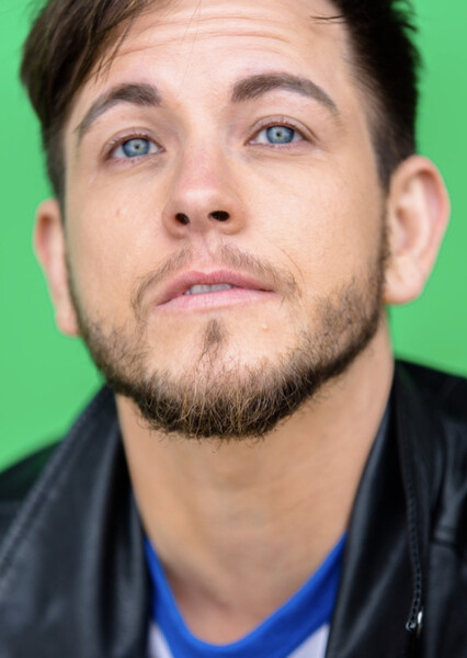 Alex Blue Davis photo