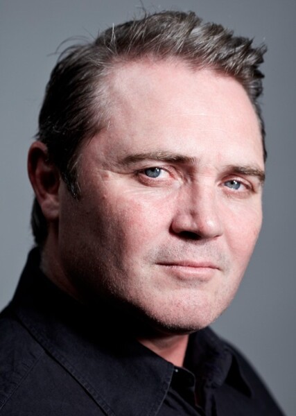 Alex Ferns photo