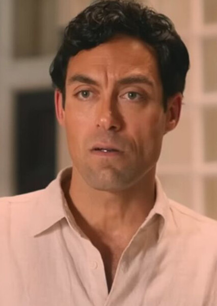 Alex Hassell photo