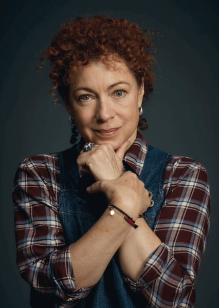 Alex Kingston photo