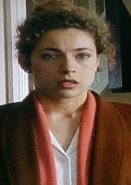 Alex Kingston photo