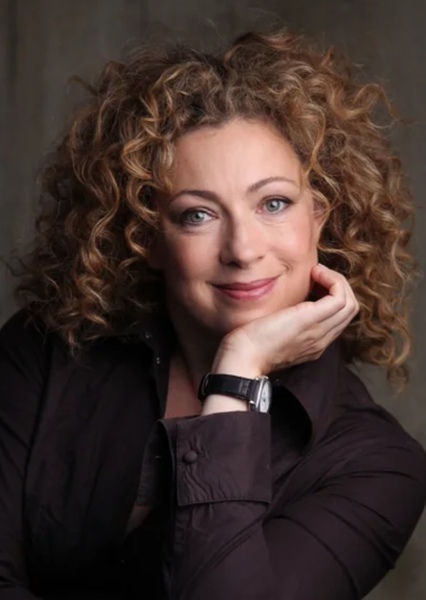 Alex Kingston photo