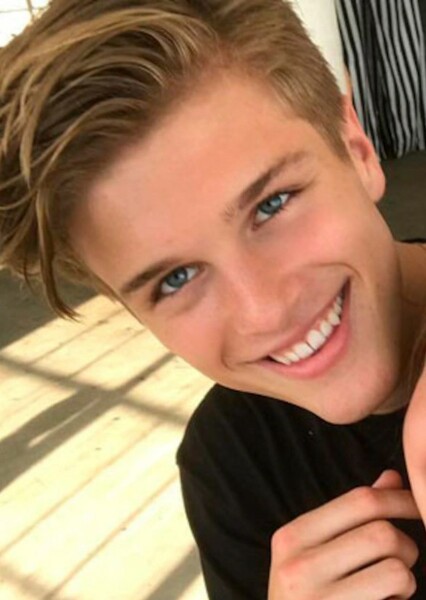 Alex Lange photo