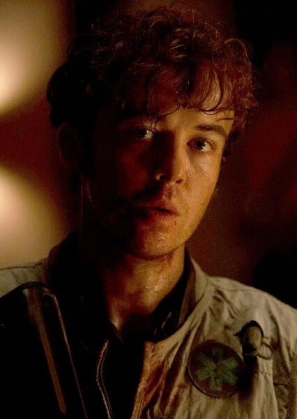 Alex Lawther photo