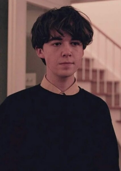 Alex Lawther photo