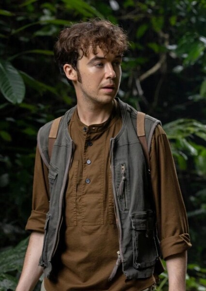 Alex Lawther photo