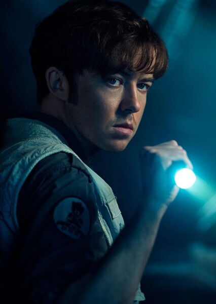 Alex Lawther photo