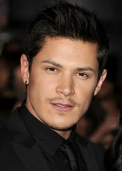 Alex Meraz photo