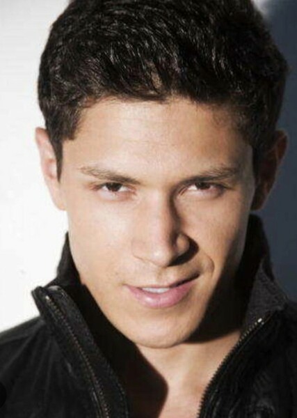 Alex Meraz photo