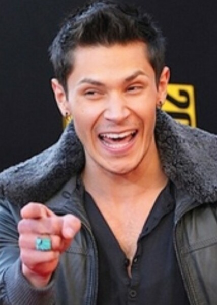 Alex Meraz photo