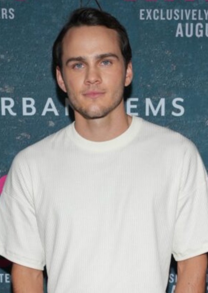Alex Neustaedter photo