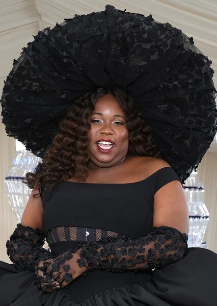 Alex Newell photo