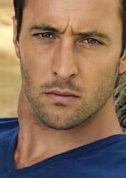 Alex O'Loughlin