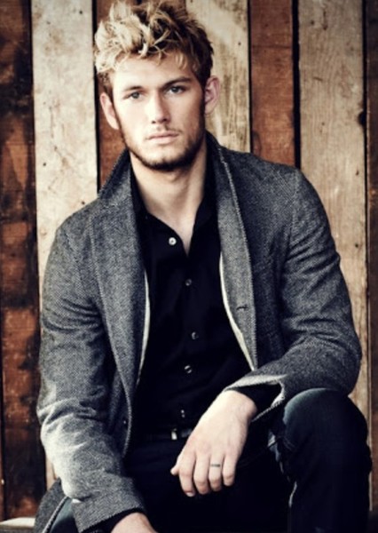 Alex Pettyfer