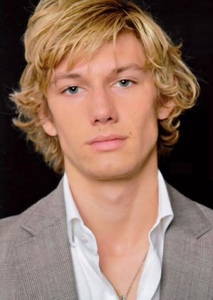 Alex Pettyfer