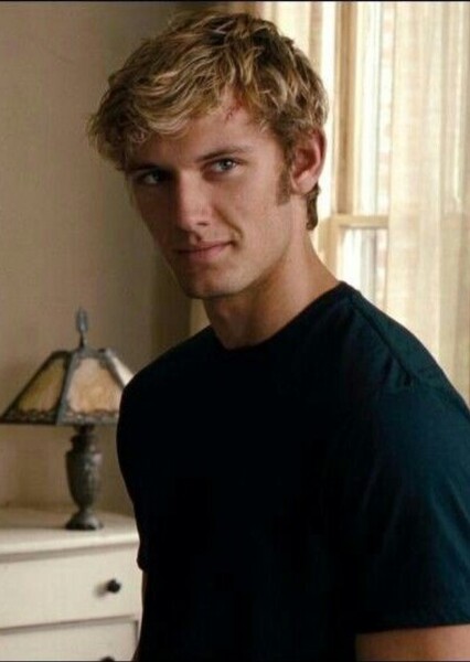 Alex Pettyfer