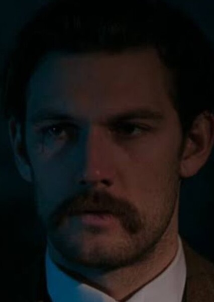 Alex Pettyfer photo