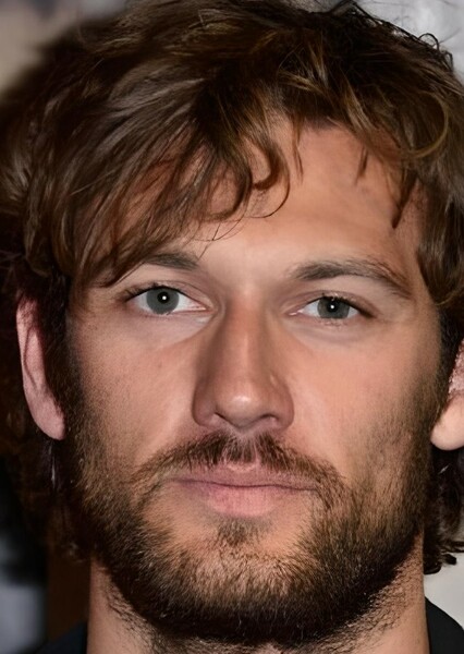 Alex Pettyfer