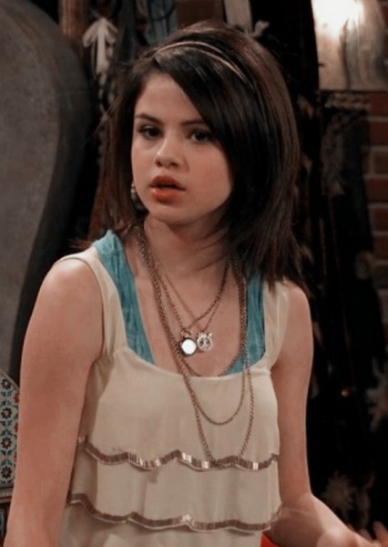 Alex Russo photo