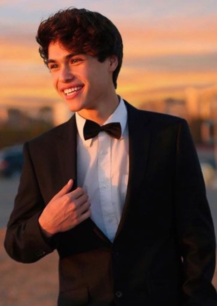 Alex Stokes photo
