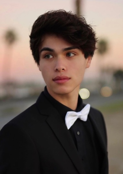 Alex Stokes photo